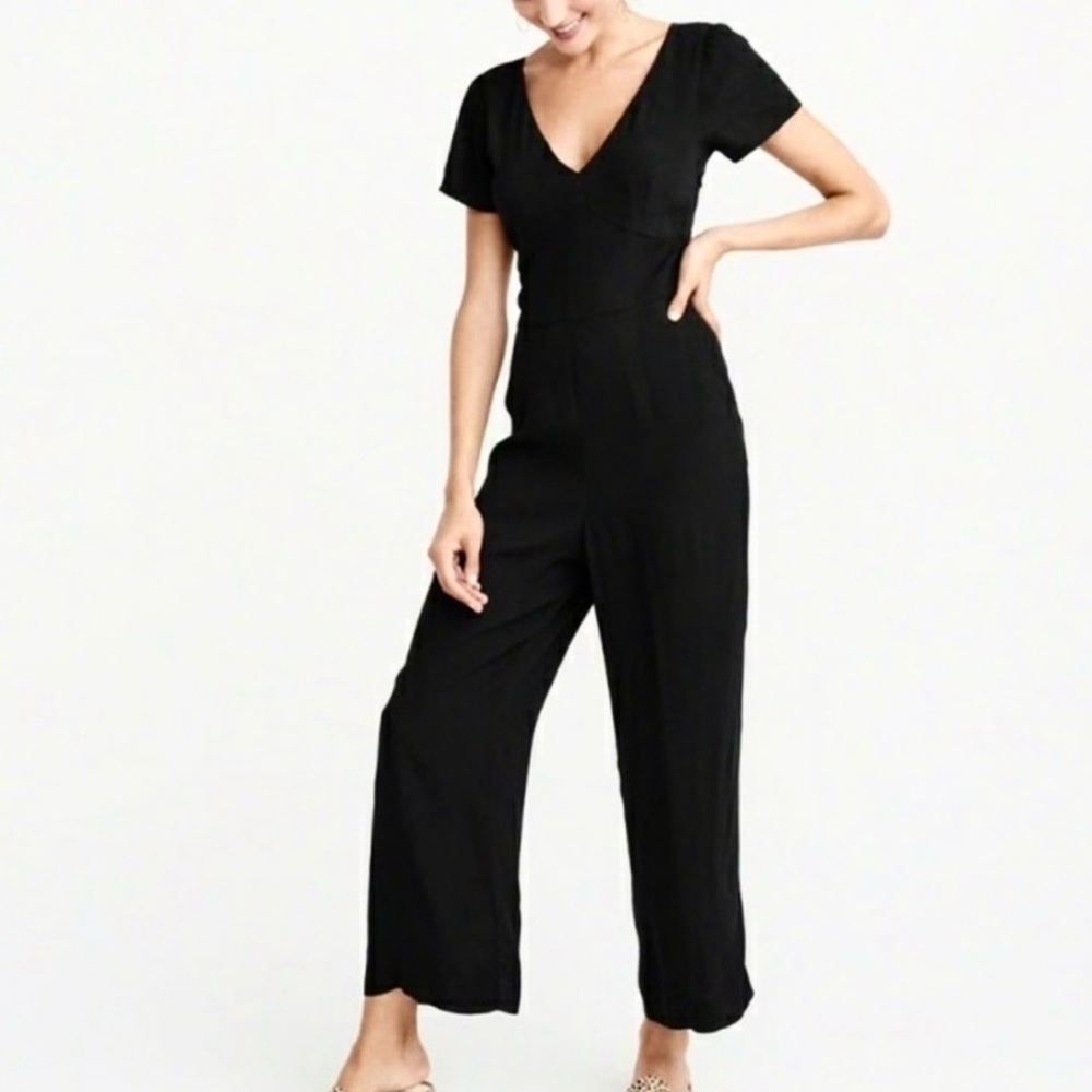 Abercrombie & Fitch Black Empire Waist Tie Back Jumpsuit Pants Romper Small